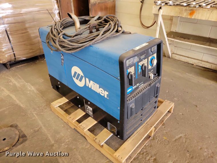 image for item DZ7191 Miller Bobcat 250 welder/generator