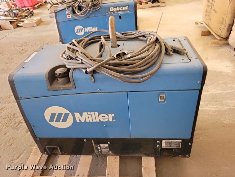 image for item DZ7191 Miller Bobcat 250 welder/generator