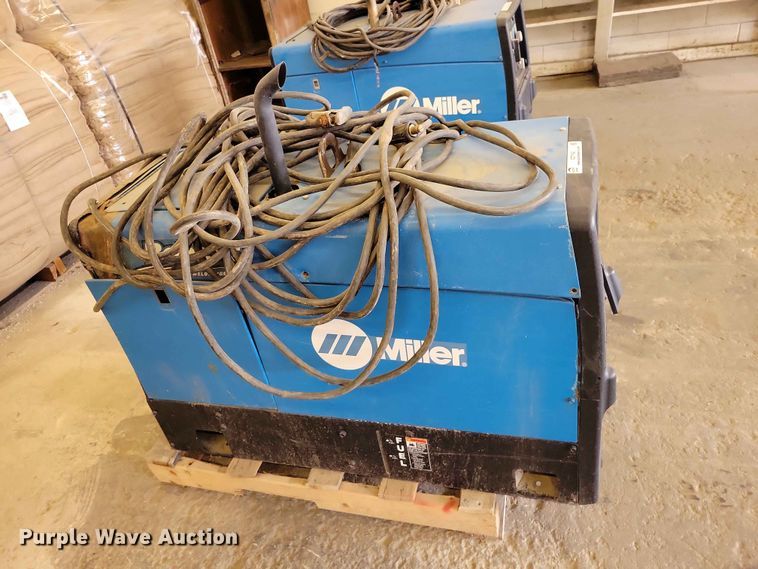 image for item DZ7192 Miller Bobcat 250 welder/generator