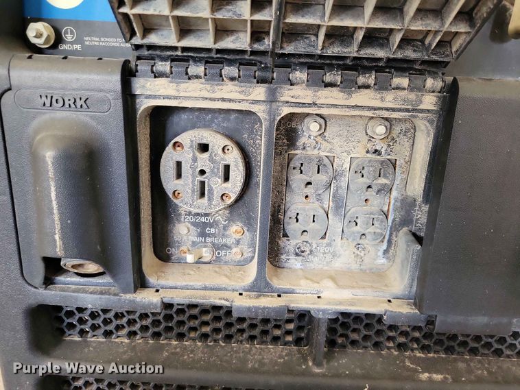 image for item DZ7192 Miller Bobcat 250 welder/generator