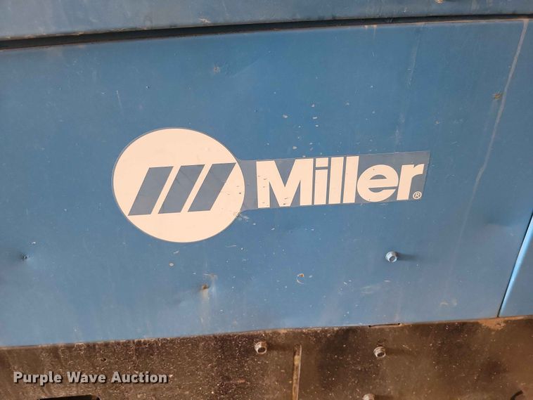 image for item DZ7192 Miller Bobcat 250 welder/generator
