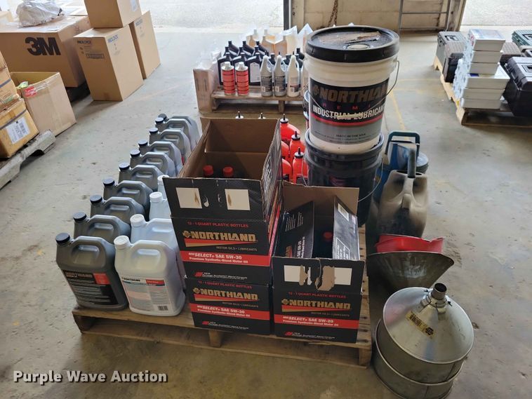 image for item DZ7195 Fuel and lube