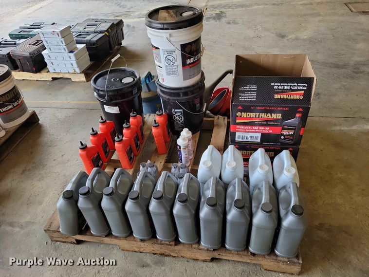 image for item DZ7195 Fuel and lube