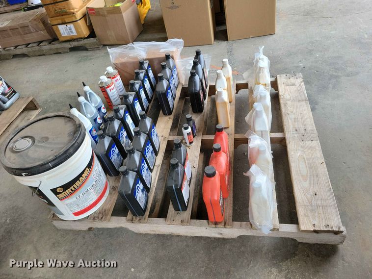 image for item DZ7195 Fuel and lube