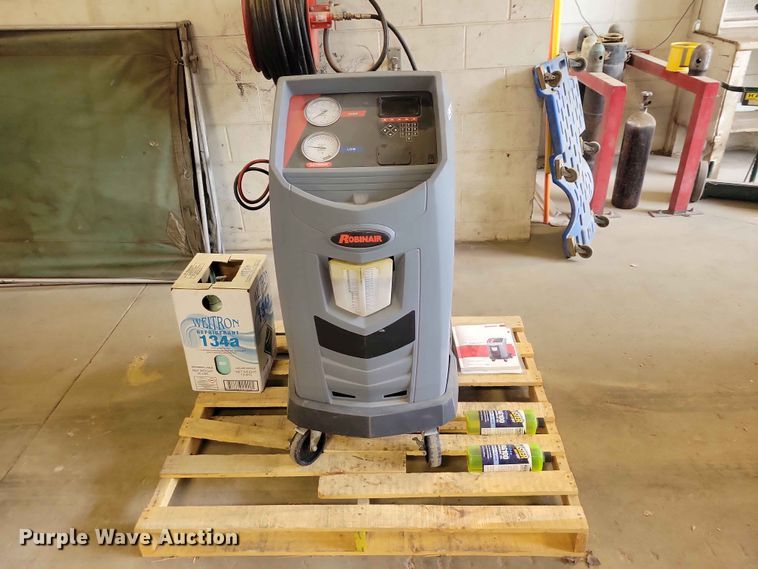 image for item DZ7200 RobinAir 34788NI AC recovery machine