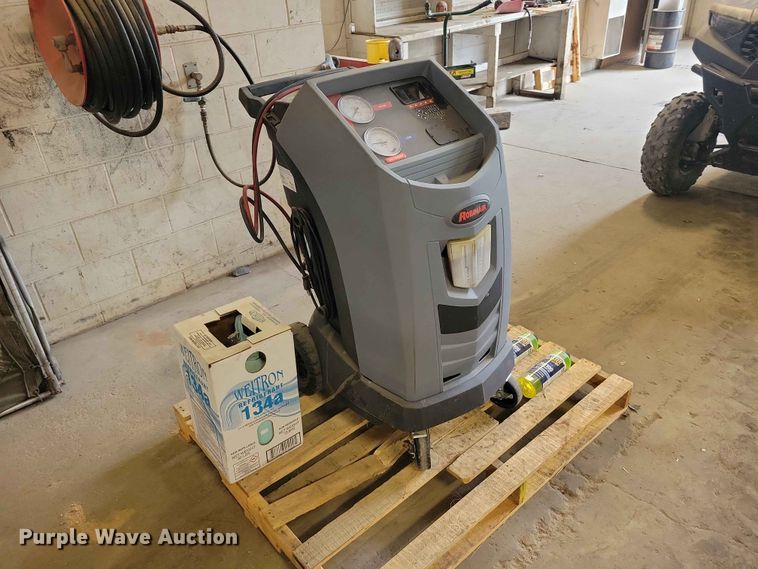 image for item DZ7200 RobinAir 34788NI AC recovery machine