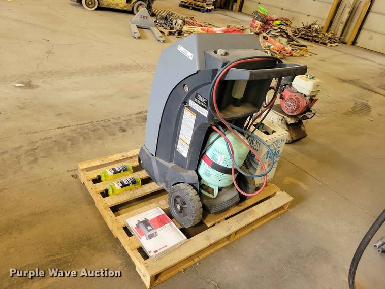 image for item DZ7200 RobinAir 34788NI AC recovery machine