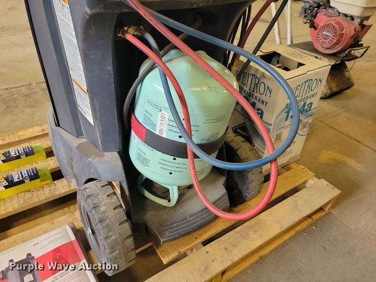 image for item DZ7200 RobinAir 34788NI AC recovery machine