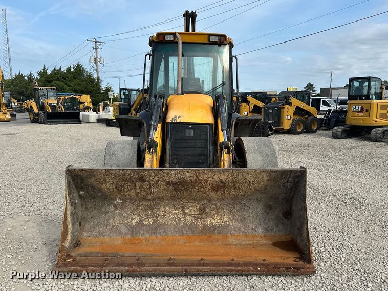 image for item EA4875 2010 JCB 4CX15-T backhoe