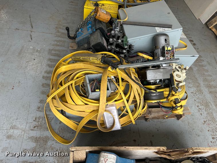 image for item EA4887 Omni overhead crane