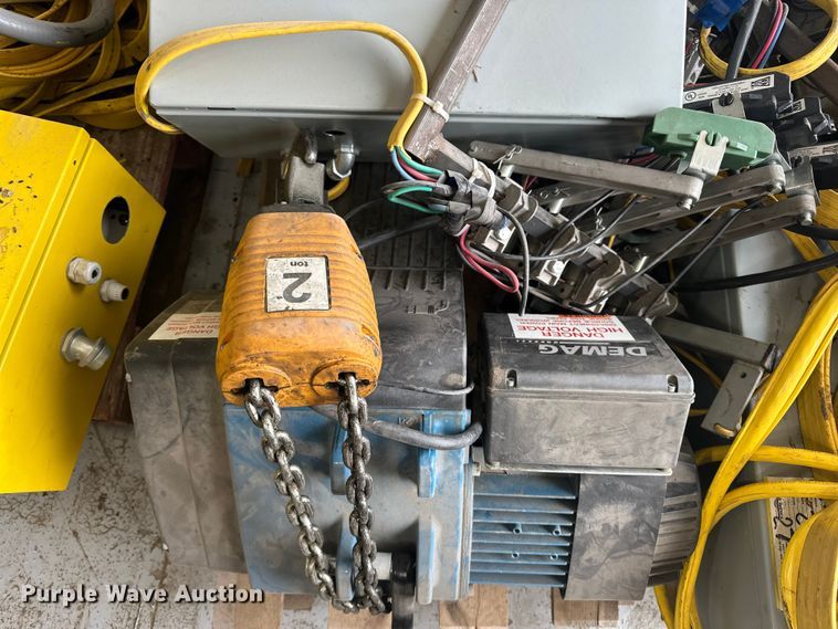 image for item EA4887 Omni overhead crane