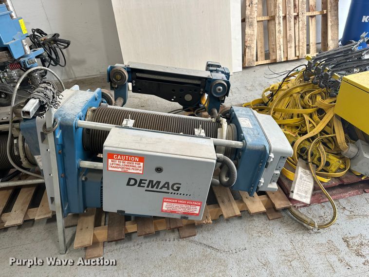 image for item EA4887 Omni overhead crane