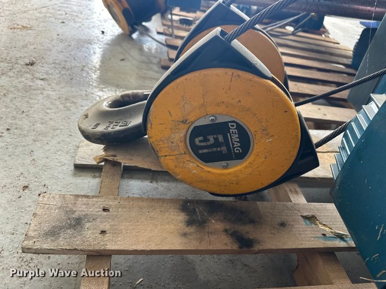 image for item EA4887 Omni overhead crane