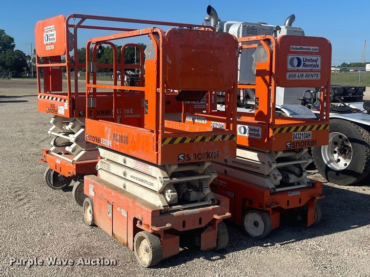 image for item EA4909 (3) Snorkel forklifts