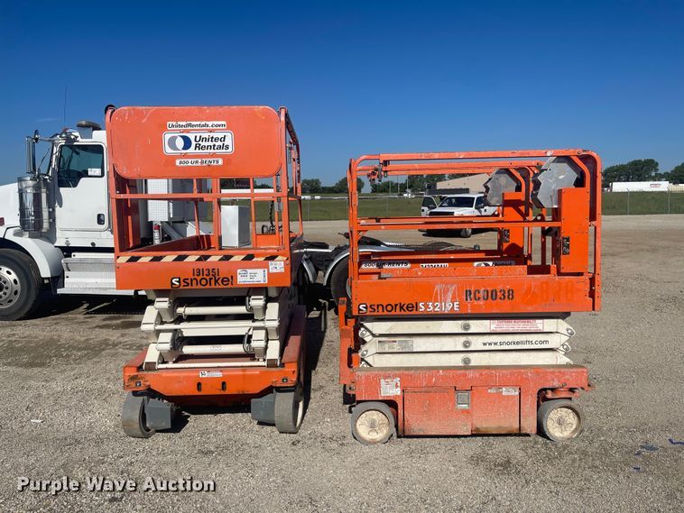image for item EA4909 (3) Snorkel forklifts