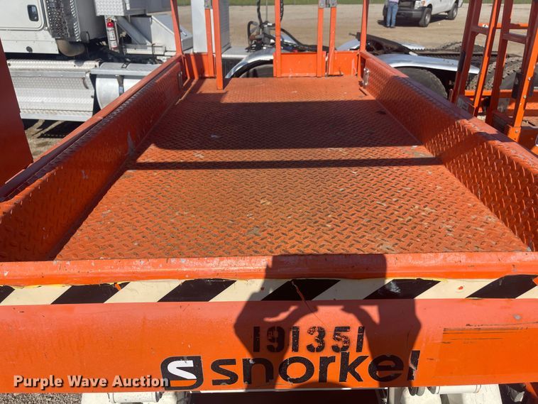image for item EA4909 (3) Snorkel forklifts