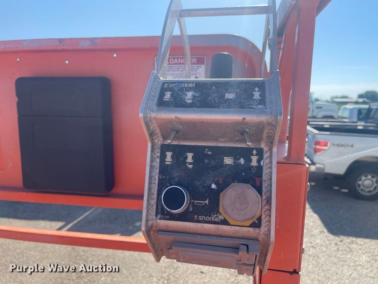image for item EA4909 (3) Snorkel forklifts
