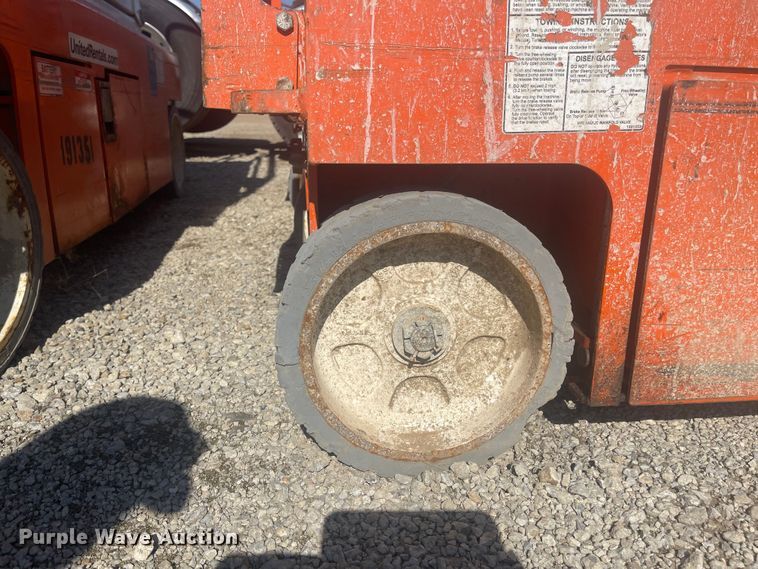 image for item EA4909 (3) Snorkel forklifts