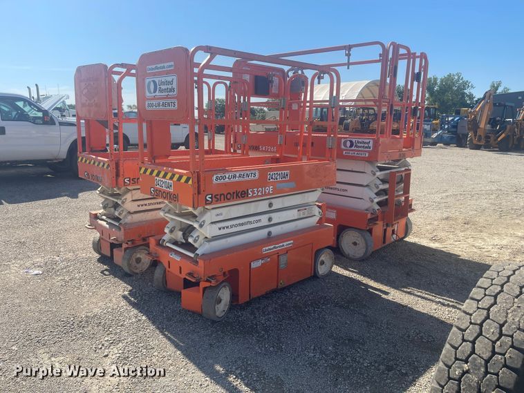 image for item EA4909 (3) Snorkel forklifts