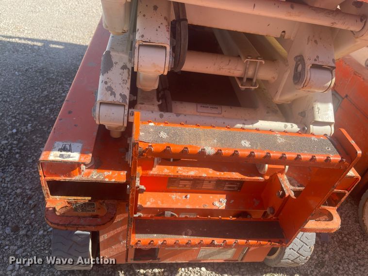 image for item EA4909 (3) Snorkel forklifts