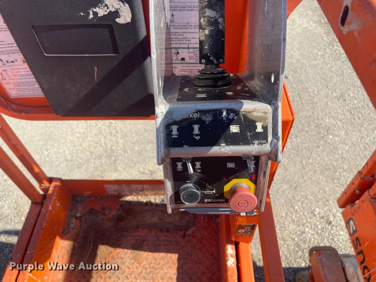 image for item EA4909 (3) Snorkel forklifts