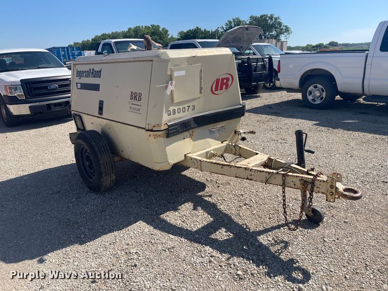 image for item EA4921 1997 Ingersoll Rand P185WJD air compressor