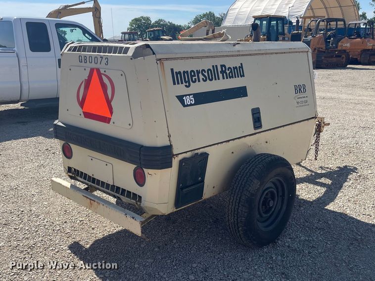 image for item EA4921 1997 Ingersoll Rand P185WJD air compressor