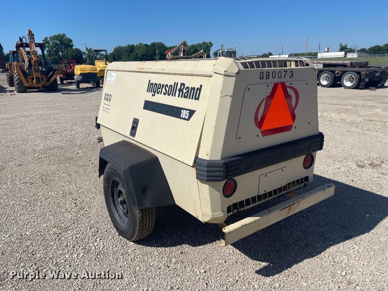 image for item EA4921 1997 Ingersoll Rand P185WJD air compressor