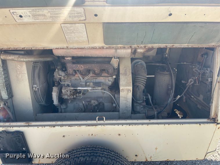 image for item EA4921 1997 Ingersoll Rand P185WJD air compressor