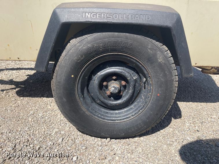 image for item EA4921 1997 Ingersoll Rand P185WJD air compressor
