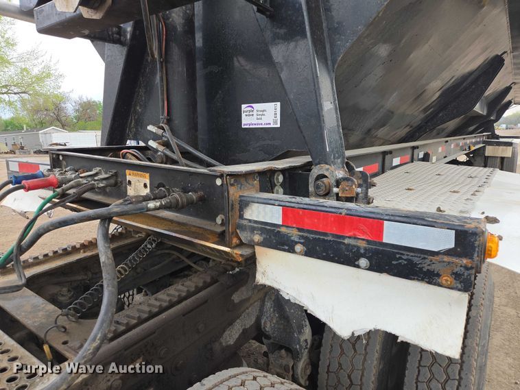 image for item EB1413 2008 Side Dump Industries side dump trailer