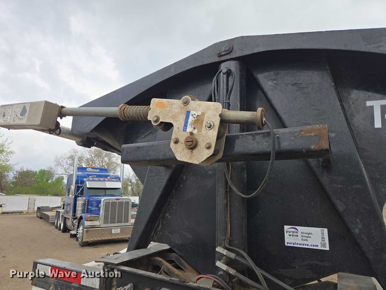 image for item EB1413 2008 Side Dump Industries side dump trailer