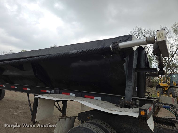 image for item EB1413 2008 Side Dump Industries side dump trailer