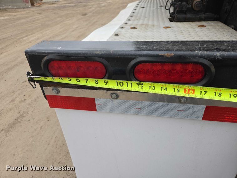 image for item EB1413 2008 Side Dump Industries side dump trailer