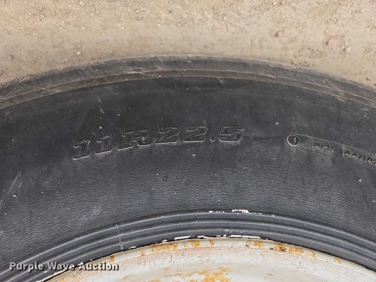 image for item EB1413 2008 Side Dump Industries side dump trailer