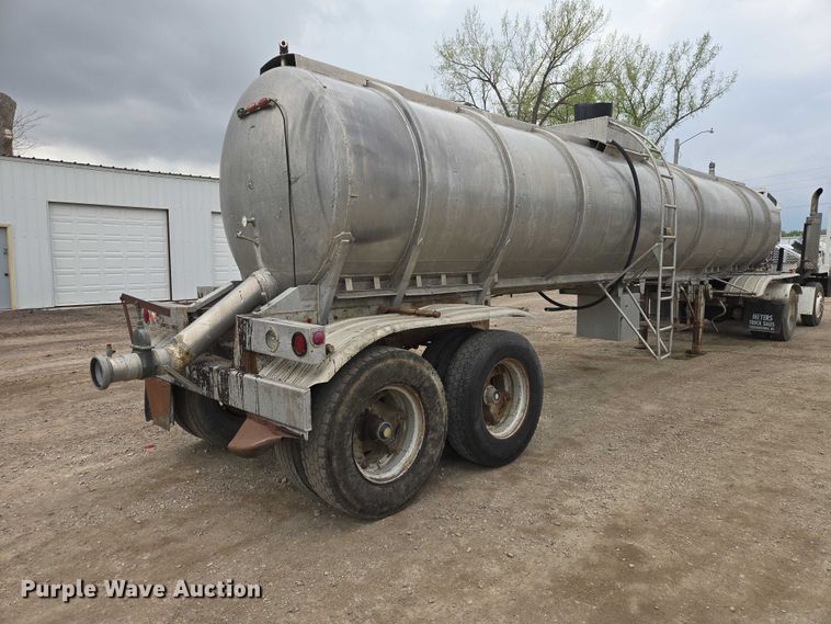 image for item EB1414 1972 Acro tank trailer