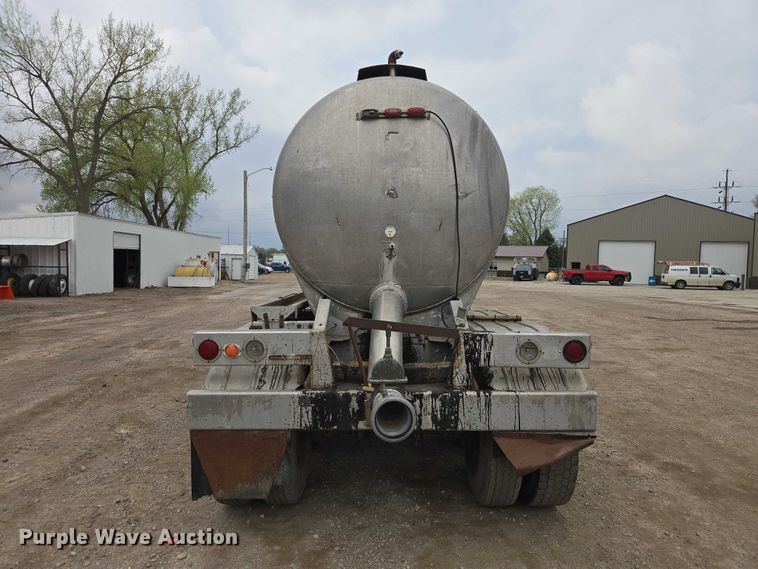 image for item EB1414 1972 Acro tank trailer