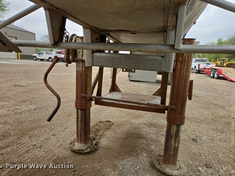 image for item EB1414 1972 Acro tank trailer
