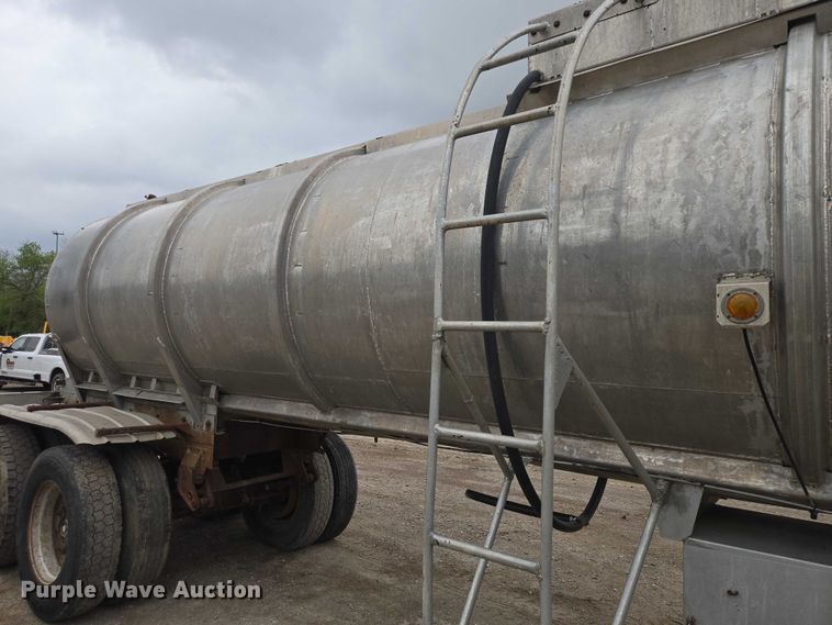 image for item EB1414 1972 Acro tank trailer