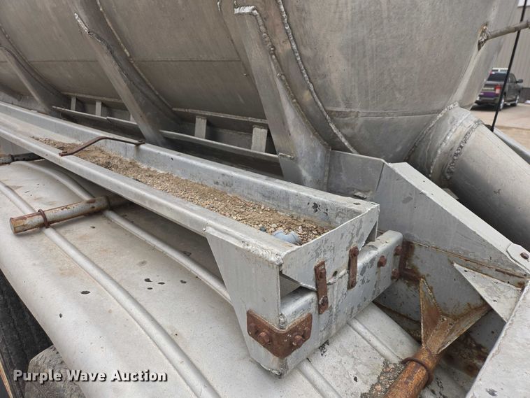 image for item EB1414 1972 Acro tank trailer