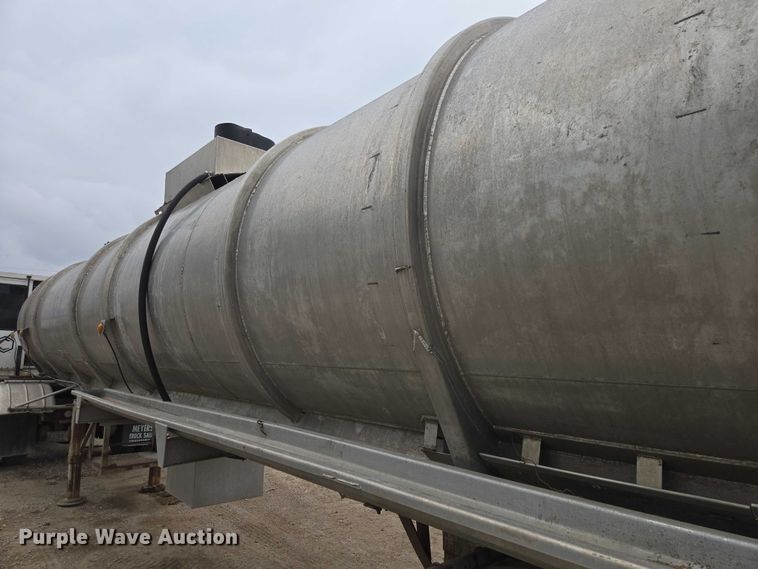image for item EB1414 1972 Acro tank trailer