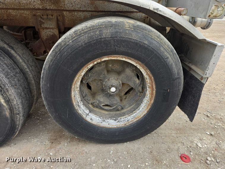image for item EB1414 1972 Acro tank trailer