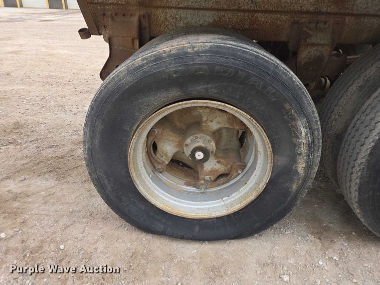 image for item EB1414 1972 Acro tank trailer