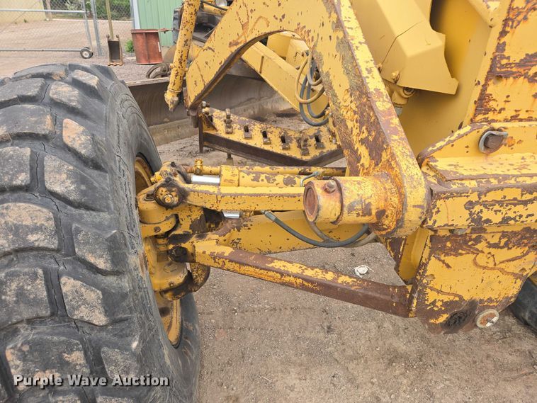 image for item EB1440 1978 Caterpillar 130G motor grader