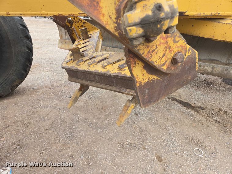 image for item EB1440 1978 Caterpillar 130G motor grader