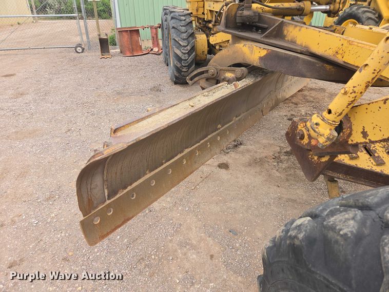 image for item EB1440 1978 Caterpillar 130G motor grader