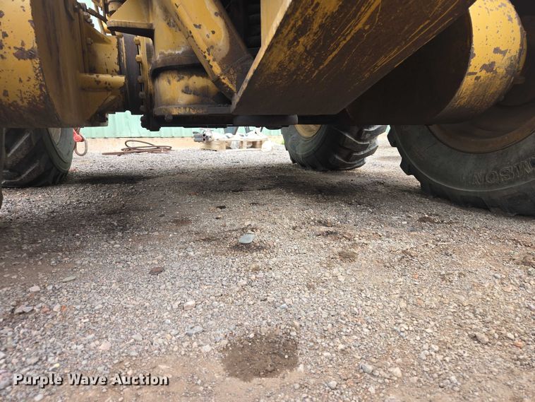image for item EB1440 1978 Caterpillar 130G motor grader