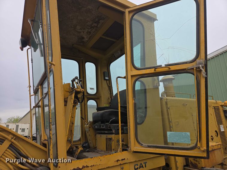 image for item EB1440 1978 Caterpillar 130G motor grader