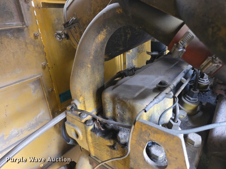 image for item EB1440 1978 Caterpillar 130G motor grader