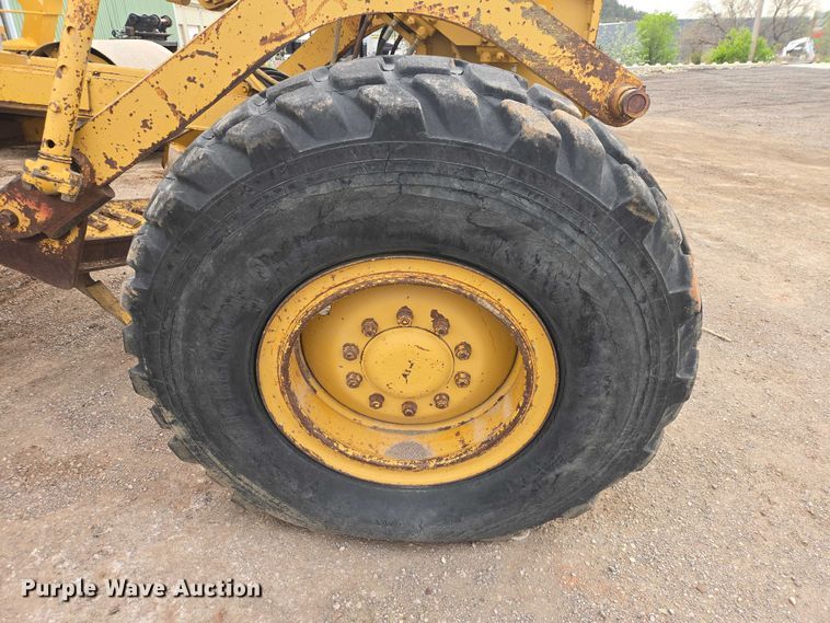 image for item EB1440 1978 Caterpillar 130G motor grader